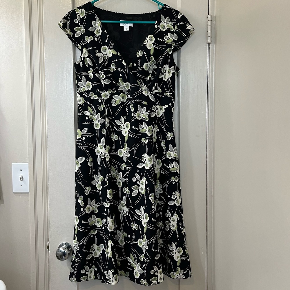 Sz 4 Loft Floral Dress